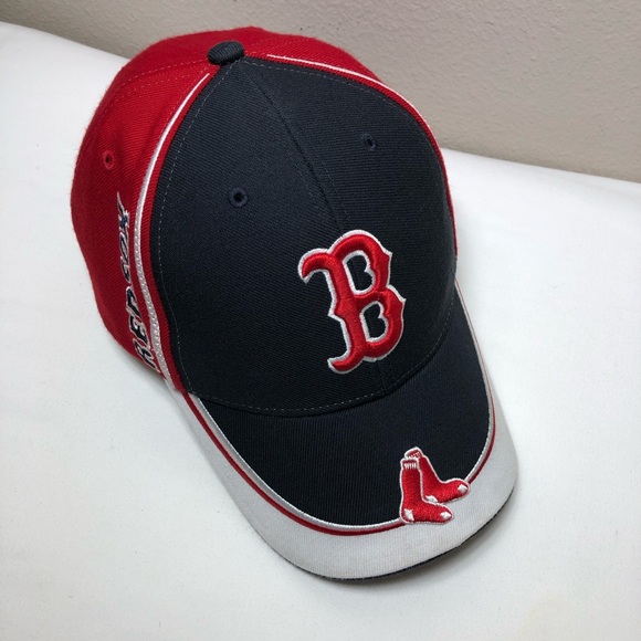 Twins Enterprise Vintage Embroidered Boston Red Sox MLB Adjustable Baseball Cap - Picture 2 of 12